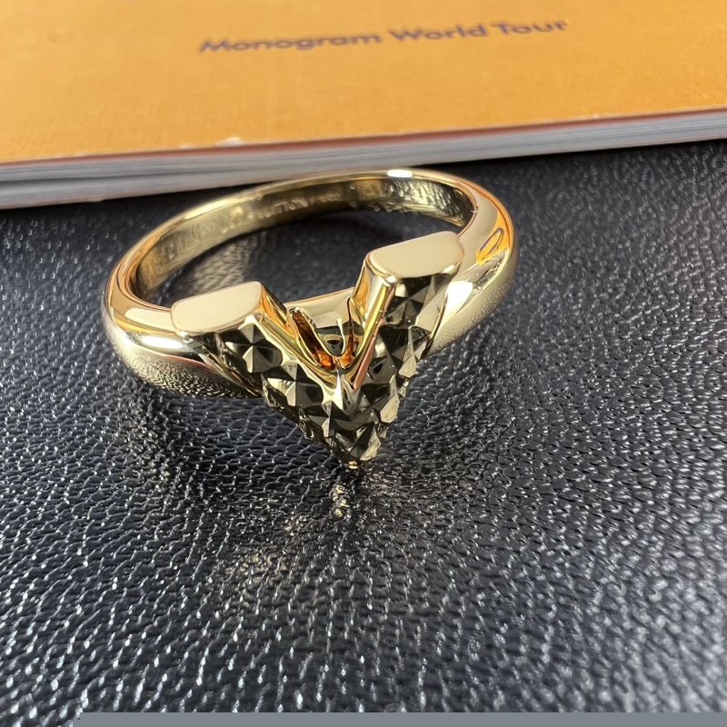 LV Rings